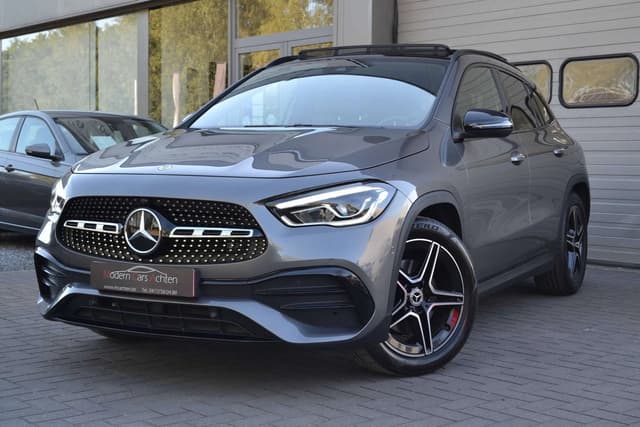 Mercedes-Benz GLA 180 GLA 180 AMG Line