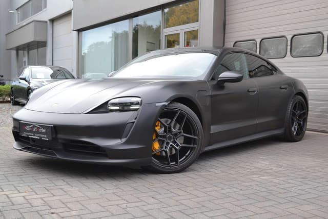 Porsche Taycan Taycan 93.4 kWh Taycan Matzwart 476 PK Boost